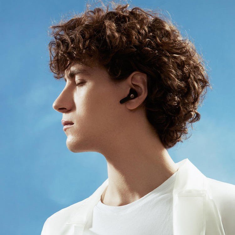 Bluetooth Earphones Are Truly Wireless - AGB LuxeDrop